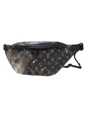 Louis Vuitton Discovery Bum Bag